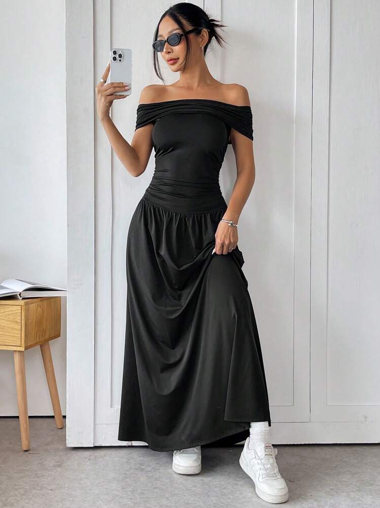 SHEIN EZwear فستان طويل بطراز غربي محبوك بخصر منقوش وكتف مكشوفة، صيفي - الأسود - مشاهدة 1