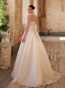 Glamrae Elegantes luxuriöses cremefarbenes Satin-Ballkleid mit Puffärmeln, wehendem Saum und Schleppe, geeignet für Hochzeit, Party, Urlaub, Ballkleid - Beige - Übersicht 1