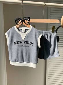 SHEIN 2 件套婴儿男孩/女孩休闲日常搭配超大宽松圆领针织上衣和短裤套装，适合春夏季、室内和室外穿着 - 灰色 - 查看 3