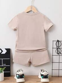 SHEIN Young Boy Loose And Comfortable T-Shirt & Shorts Set, Casual And Cute Style, Suitable For School, Party, Outing, And Sports. Perfect For 4-7-Year-Old Boys. Kids Two Pieces Set - Khaki - View 2