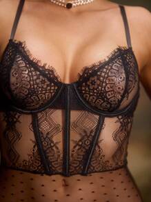 2 件复古皇家风格性感女士睡裙和丁字裤，带荷叶边和交叉后背