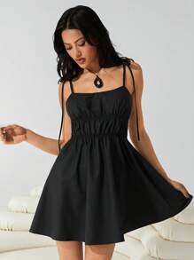 SHEIN EZwear Robe courte style Babydoll pour femmes, couleur unie, à nouer sur les épaules, froncée - Noir - Voir 4