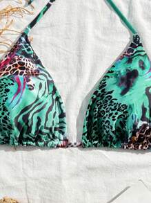 SHEIN Swim Curve Plus Size Women 1pc Random Print Halter Neck Triangle Cup Casual Holiday Swimwear Top For Summer Beach Vacation - Multicolor - View 3