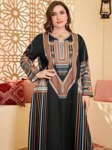 Al Najma 女士休闲大码阿拉伯定位印花长袖圆领连衣裙