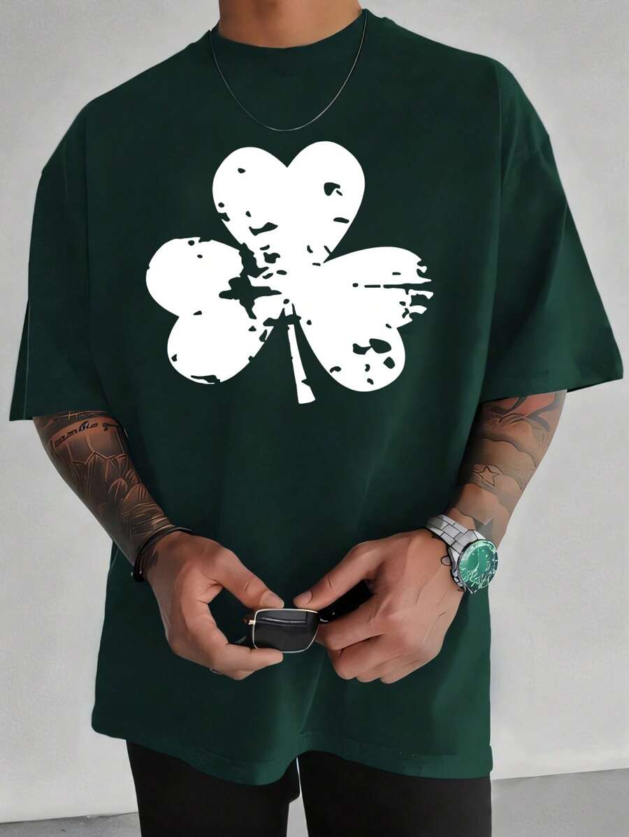SHEIN Manfinity Dauomo Camiseta informal de manga corta y cuello redondo con estampado de trébol del Día de San Patricio para hombres