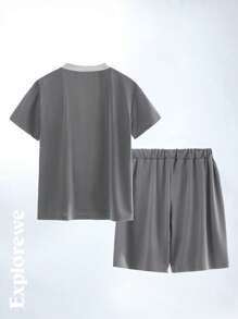 2pcs/Set Boys Light Grey Summer Casual Gym Outdoor Moisture-Wicking Quick Dry Color Block Crew Neck T-Shirt And Reflective Zip-Up Shorts Outfit Set - Grey - View 2