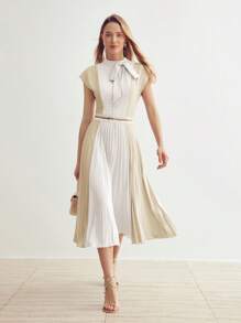 MOTF PREMIUM COLORBLOCK PLEATED DRESS