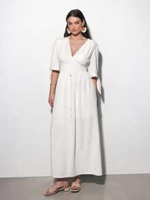 Maija 大码女式夏季波西米亚度假沙滩短袖长裙、全白女装毕业礼服、婚礼宾客礼服、女士沙滩装、外出礼服、女士度假礼服、优雅商务休闲女装、女士演唱会服装 - 白色 - 查看 1