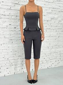 SHEIN EZwear Conjunto de top sin mangas con bajo tipo peplum y pantalones bermuda para mujer