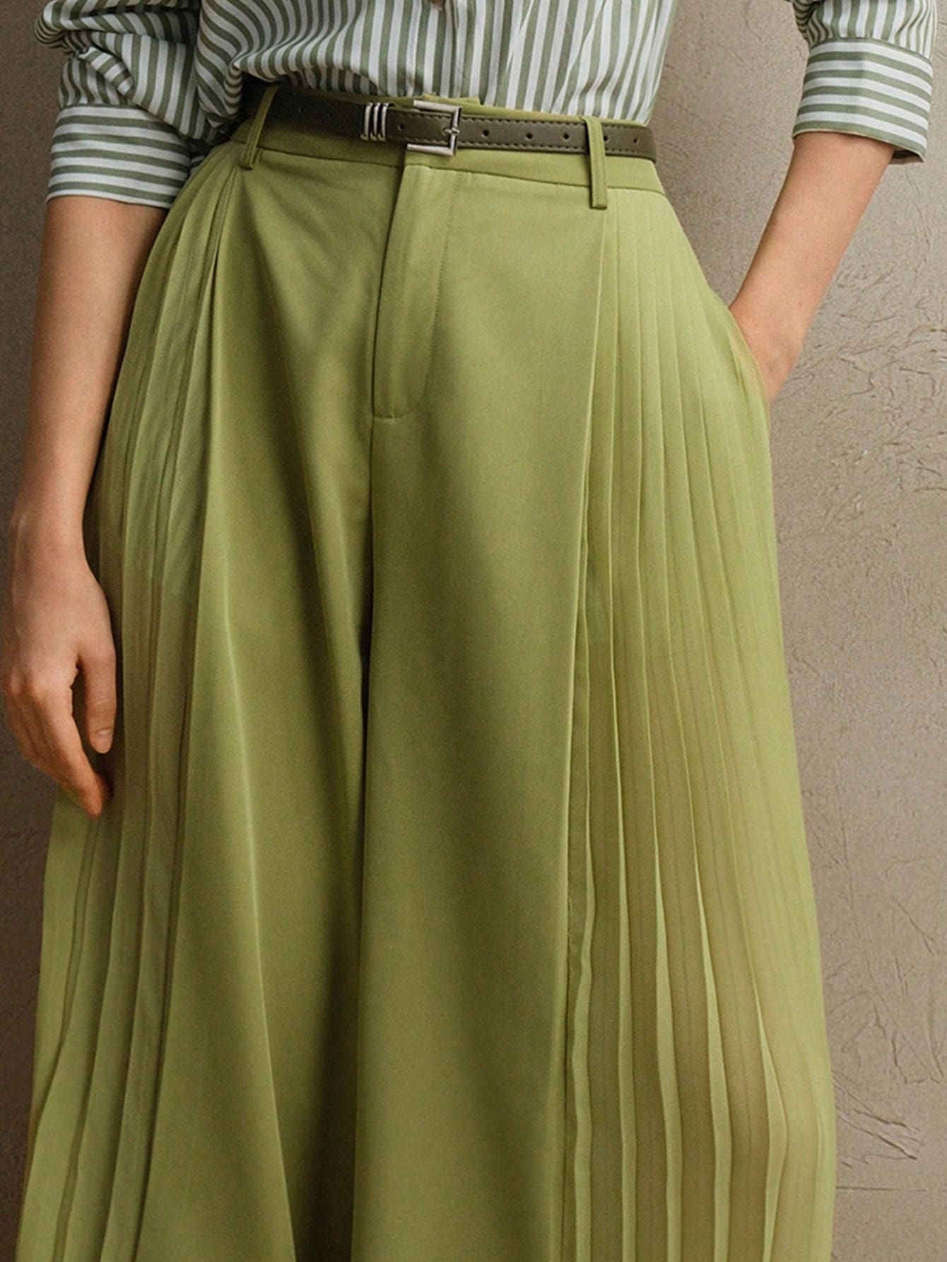 Anewsta Pantaloni ampi in stile chiffon plissettato con vita rilassata e effetto patchwork, colore verde, adatti per festival e uscite di moda - Verde - Visualizzare 1