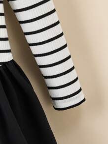 SHEIN Robe patineuse pour jeune fille avec éléments élégants de blocs de couleurs, rayures, tulle et volants à l'ourlet - Noir et Blanc - Voir 3