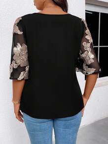 SHEIN LUNE Plus Size Women Floral Print Semi-Sheer Round Neck Loose Casual Blouse - Black - View 2