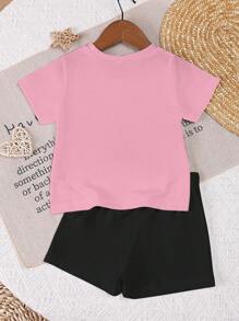 GraphicGems 2pcs/Set Baby Girls Cute Cartoon Bear & Heart Pattern Girls Casual Comfy Round Neck Short Sleeve Top And Shorts Set, Summer Holiday