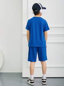 SHEIN Little Byeori Cậu bé Tween Giải trí Thoải mái Tương phản Màu sắc Vòng cổ Ngắn tay Áo thun Và Bộ quần short - Xanh đậm - Xem 2