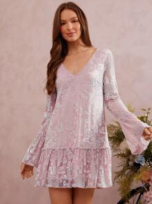 WESTFADE Western Cowgirl Embossed Floral Patterned Velvet V Neck Long Sleeve Ruffle Mini Dress - Dusty Pink - View 2