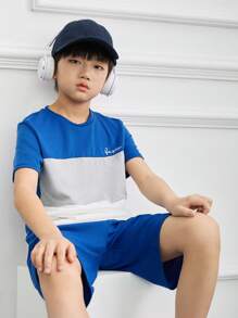 SHEIN Little Byeori Cậu bé Tween Giải trí Thoải mái Tương phản Màu sắc Vòng cổ Ngắn tay Áo thun Và Bộ quần short - Xanh đậm - Xem 6