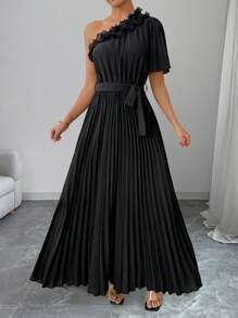 SHEIN Clasi Robe élégante noire asymétrique à volants en mousseline d'épaule pour femme, printemps/été, avec ceinture nouée à la taille plissée