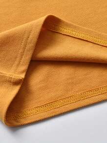 SHEIN 小男童字母刺繡POLO衫和運動褲套裝 - 彩色 - 查看 4