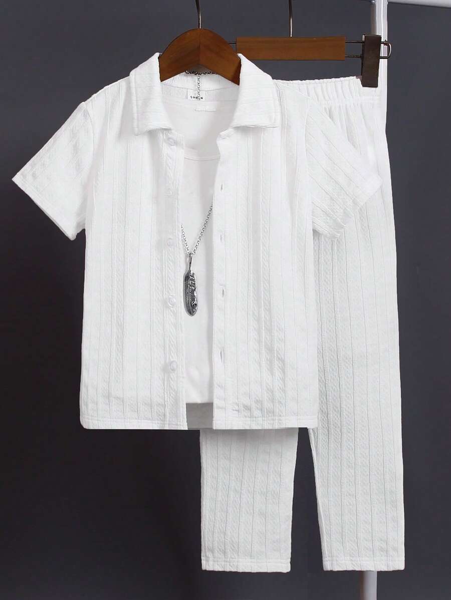 SHEIN 年輕男孩白色針織夏季休閒襯衫，帶領口，鈕扣，紋理提花設計，彈性腰帶和運動長褲套裝 - 白色 - 查看 1