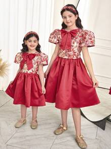 SHEIN 适合青春期女孩的两件套：优雅蝴蝶提花衬衫，荷叶边袖子和迷你裙 - 紅色 - 查看 1