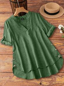 SHEIN CURVE+ Camicia casual a maniche corte scollo a V tinta unita, adatta per l'estate, taglie forti