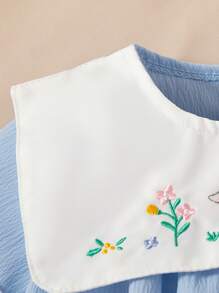 Souflis Souflis Babymeisjes marineblauwe kraag schattige schapen borduurwerk korte mouwen drukknoop kruis romper voor de zomer