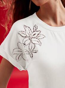 MOTF PREMIUM Camiseta con mangas tipo murciélago y bordado floral, Día de San Valentín
