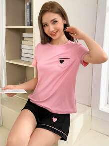Dream Adore Set de pijama de 2 piezas con top tipo camiseta y shorts con diseño de corazón para mujer