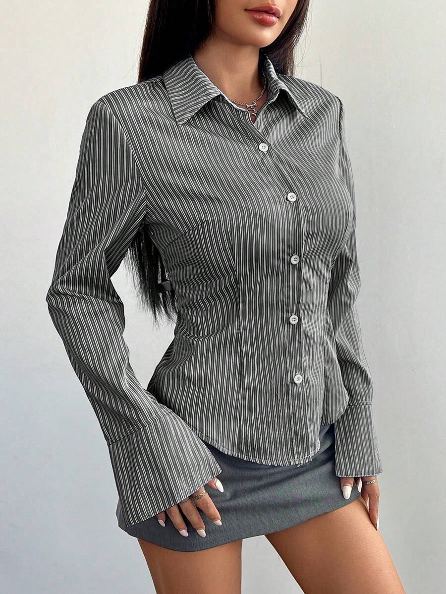 SHEIN PETITE Petite 女士百搭纯色休闲轻质收腰蓝色条纹长袖衬衫，百搭，春秋季 - 黑色 - 查看 1