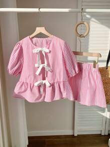 Comfortcana 大码女式条纹蝴蝶结装饰上衣和短裤两件套，休闲夏季服装