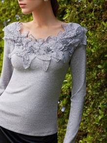 Anewsta 女士修身花卉 3D 花朵优雅现代水钻装饰圆领衬衫，适合情人节、度假、新年 - 灰色 - 查看 6