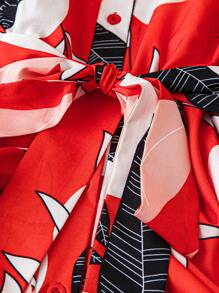 SHEIN LUNE 大码女式畅销翻领短袖红色波西米亚风系腰可拆卸前纽扣中长连衣裙，夏季