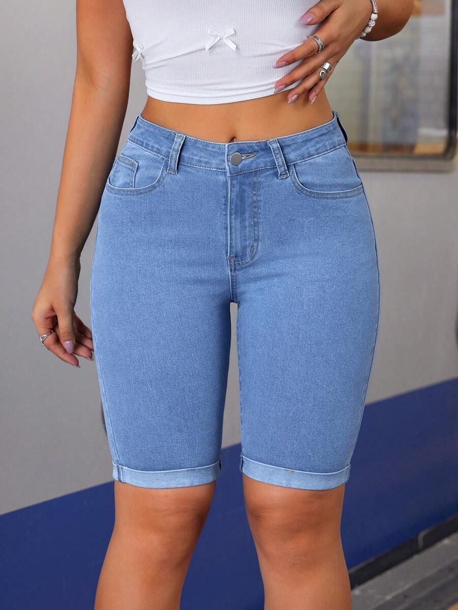 SHEIN Tall 女士中腰卷边修身及膝牛仔短裤 - 中等水洗藍 - 查看 1