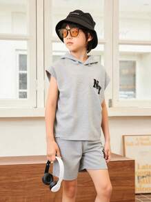 SHEIN Tween Boy Sleeveless Hooded Letter Print Tank Top And Sports Shorts Set - Grey - View 5