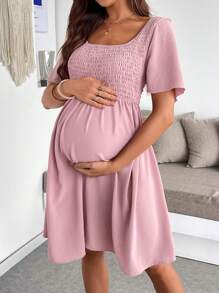 SHEIN Vestido de maternidad, de manga corta, de unicolor con escote cuadrado, minimalista y de moda - Rosa - Ver 7