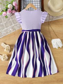SHEIN Vestido lindo con manga de casquillo, cuello redondo, dobladillo con volantes y estampado a rayas y parches para niña preadolescente - Morado - Ver 2