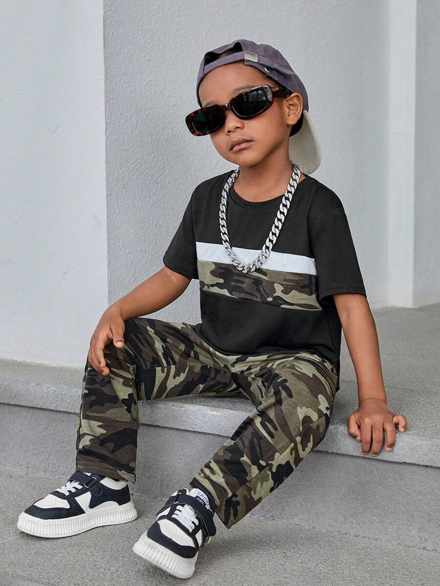 SHEIN Young Boy Toddler Boys Camo Panel Tee & Drawstring Waist Pants