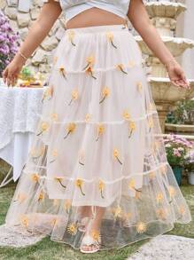 SHEIN VCAY Plus Size Women's Elastic Waist Mesh Embroidery Patchwork A-Line Skirt,Beige,Summer,Boho,Vacation,Wedding Guest,Holiday, Floral Garden Brunch - Beige - View 5