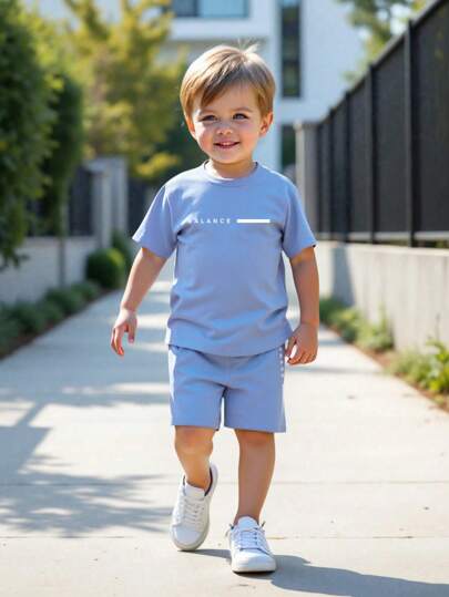 SHEIN Streecool Kids 2pcs/Set Young Boy's Letter Print Crew Neck Short Sleeve Top And Drawstring Shorts, Casual Outfit