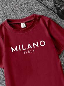 Camiseta casual de manga corta con cuello redondo y gráfico de letra de Italia Milán para niño pequeño