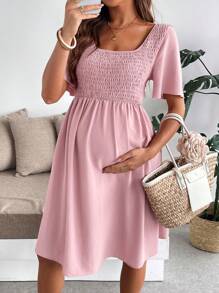 SHEIN Vestido de maternidad, de manga corta, de unicolor con escote cuadrado, minimalista y de moda - Rosa - Ver 1