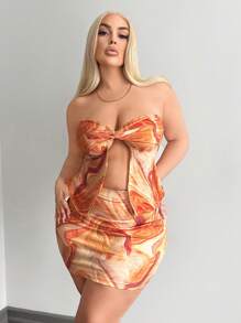 SHEIN SXY 2 pièces Ensemble Top bandeau et mini jupe taille haute tie-dye pour femmes grande taille, style de rue sexy. Convient pour le port quotidien, les sorties, les anniversaires, les enterrements de vie de jeune fille. Élégant, décontracté, pour le shopping, le streetwear, les sorties. Facile à assortir, affinant la silhouette, mettant en valeur la morphologie. - Multicolore - Voir 6