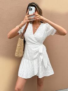 SHEIN Frenchy Rochie de vacanță de damă, ocazională, de culoare uni, texturată, cu talie cravată - alb - Vizualizare 1