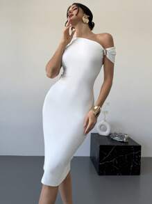 SHEIN Privé Đầm bodycon dài vừa phải màu trắng xếp ly cổ bất đối xứng trang trí kim loại thời trang thanh lịch tối giản tinh tế hàng ngày đi làm lãng mạn gợi cảm đêm hẹn hò - trắng - Xem 5