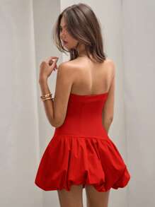 SHEIN X ELOISA & ORSON COSMINA Vestido corto elegante de burbujas con diseño floral en el dobladillo y sin tirantes, estilo balletcore, de unicolor para mujer