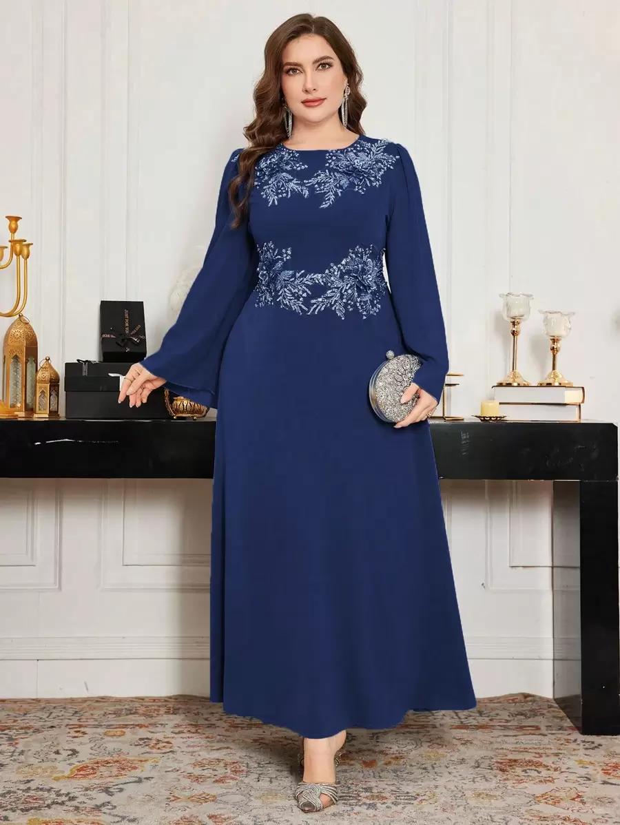 Modelyn 大码圆领贴花缎袖褶皱优雅中长连衣裙 - 藏蓝色 - 查看 1