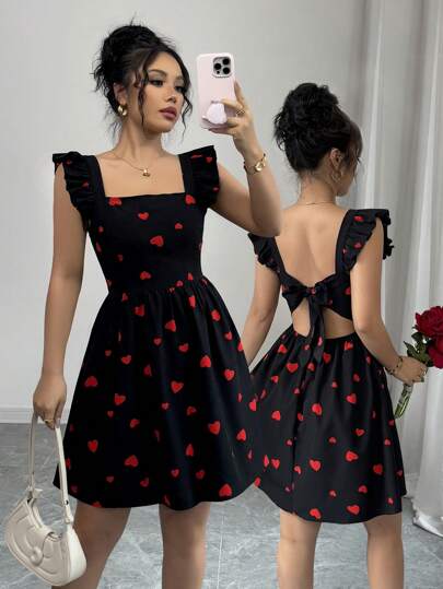 Rafferiza Vestido mini elegante con espalda descubierta, mangas de tapeta y estampado aleatorio de corazones