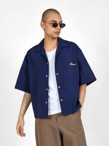SUMWON Varsity Team Boxy Fit Kurzarm Button-Up Hemd, Athletischer Sportstil Sommer Streetwear Lässige Leichte Urbane Mode Anpassbares Team Uniform