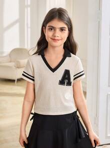 SHEIN Tween Girls Knitted Jacquard V-Neck Contrast Shirt Collar With Letter Patch Short-Sleeved T-Shirt, American Campus, Casual Sports, Fashionable Street,Back To School,Mommy And Me Matching