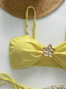 SHEIN Swim 2pcs/Set Women Beach Summer Outfits, Solid Color Spaghetti Strap Beaded Flower Metal Decor Bikini Set - Yellow - View 3